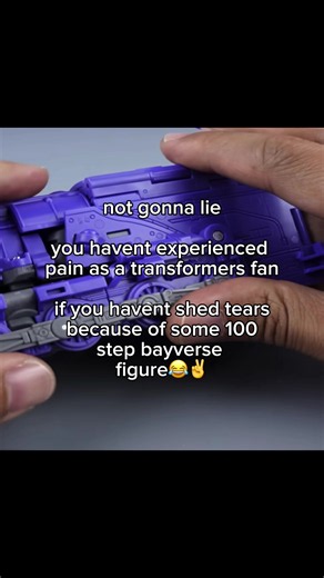 GENUINELY cried my eyes out because i had to do 100 voodoo hand tricks JUST to transform some old bayverse ironhide figure😂✌️#transformerstok #slander #transformers #transformerstoy #transformersmemes