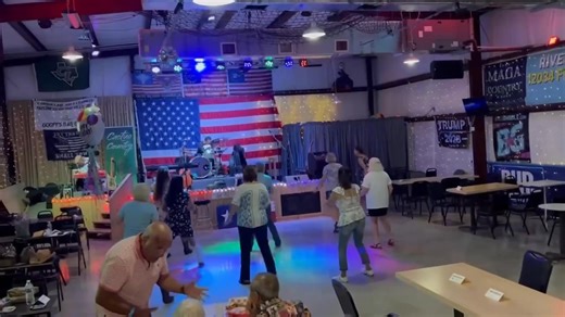 Line dance is You look like you love me | Fischer Line Dancing Divas