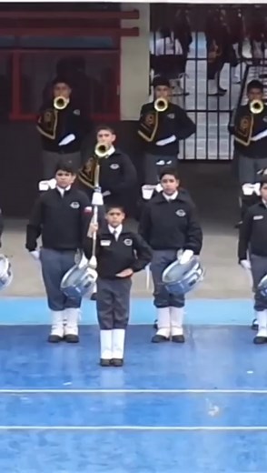 Respuesta de nuestro tambor mayor 💙#bandadeguerra #tambormayor #foryou #musica #fyp #BDG @TM BDG CHILE 🇨🇱