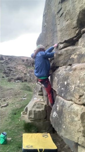 Get Out That Cave - High Houslop Bouldering #climbing