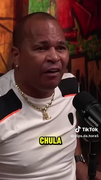 Momentos Incríveis de Ronaldinho Gaúcho em Campo