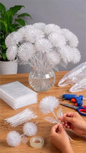 Plastic Bag Flowers DIY — Clear Crystal-Look Home Decor