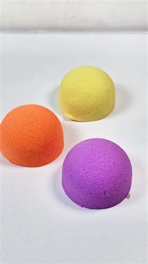 Satisfying Crunch Sounds with Kinetic Sand