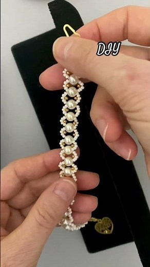 DIY bracelet as a gift. Beaded bracelet #jewelry #jewelrymaking #bracelet