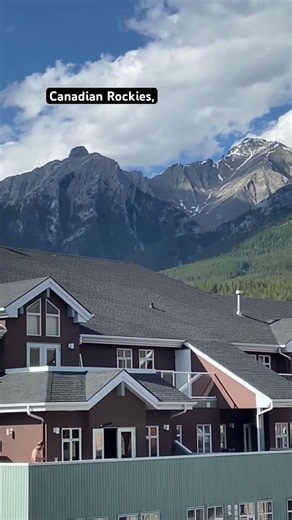 Canadian Rockies Unveiled: Banff & Epic Mountain Adventures