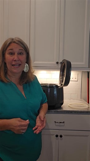 This recipe is on repeat at my house for the past few weeks! My younger boys can't get enough..and it's super budget friendly and fast! Win-win! 🎉 The Deluxe Multi Cooker makes it so easy to cook Chicken and Rice! | What's Cooking with Jamie Swanson, Independent Pampered Chef Director