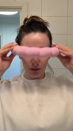 Hidratación y Cuidado Facial con ACO y Neutrogena