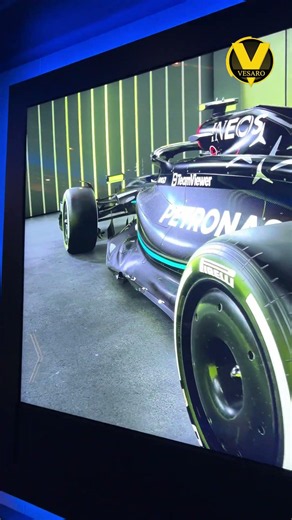 Vesaro V-Zero Racing Simulators - Miami Showroom