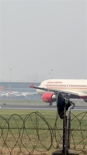 Why the A320 is a beast on the runway #a320 #aviation #airbus