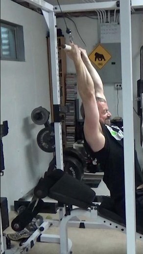Try this pulldown hack for a stronger lat stretch