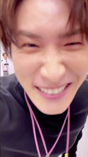 #SnowMan tried a Relay Dance🕺🌸Check out the guys in the back!?👀