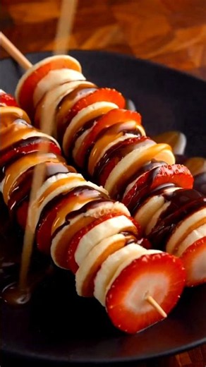 Mini Pancakes + Fresh Fruit = Perfection! 🤤