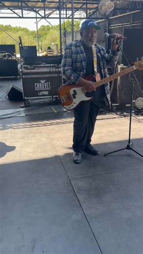 James paging Terrance Lester lol | The Bar-Kays