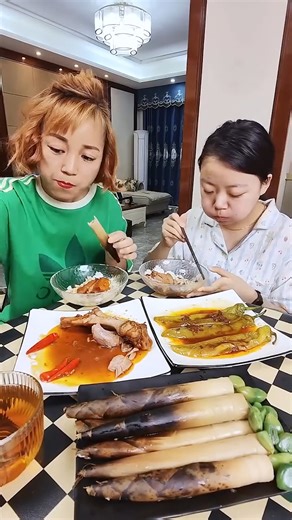 𝗛𝗶𝗹𝗮𝗿𝗶𝗼𝘂𝘀 𝗩𝗶𝗱𝗲𝗼: 𝗛𝘂𝘀𝗯𝗮𝗻𝗱 𝗮𝗻𝗱 𝗪𝗶𝗳𝗲'𝘀 𝗘𝗽𝗶𝗰 𝗕𝗮𝘁𝘁𝗹𝗲 𝗢𝘃𝗲𝗿 𝗗𝗶𝗻𝗻𝗲𝗿! 😂😂😂 Part 5 | Funny Videos