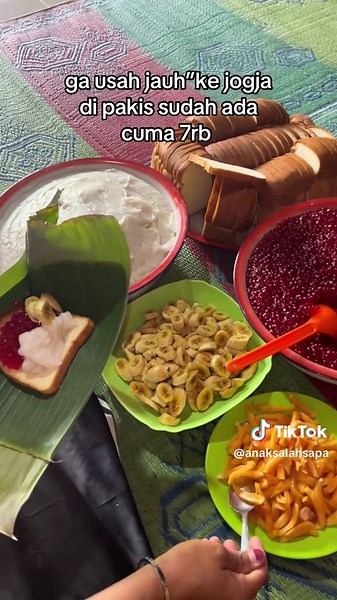 Bongko Kopyor Pakis Cuma 7 Ribu! Ga Usah Jauh ke Jogja