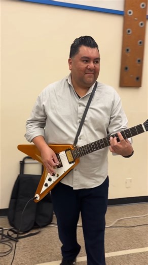 Springfield Public Schools on Instagram: "Yolanda Elementary students are ready to ROCK their math goals! 🎸🧮 Students were welcomed back from Winter Break with a high-energy assembly featuring Assistant Principal Mr. Plascencia shredding on guitar and Rocky the Cougar pumping up the crowd. If students reach their iReady math score goals later this month, not only will they earn pride in themselves, they can have a glow party, and have a chance at the grand prize - ✨extra recess! ✨ 2nd grade te