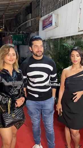 Rashmi Desai with Sharad Malhotraand Adaa Khan at JUHU | Movified Bollywood | Amazing Videos