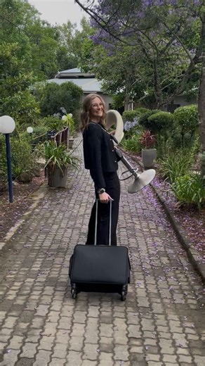 Kayleigh Stopforth - Port Elizabeth Makeup Artist & Educator on Instagram: "Just a makeup artist and her high chair 😌✨ @katbergecogolfestate @ashpurdon @plush_studio_pe"