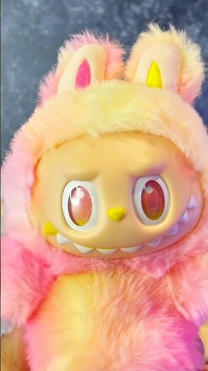 Got Labubu Loyalty! 💖💛✨ gorgeous pink and yellow cutie from the Big Into Energy series!