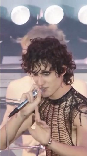 sombr - undressed (Live)