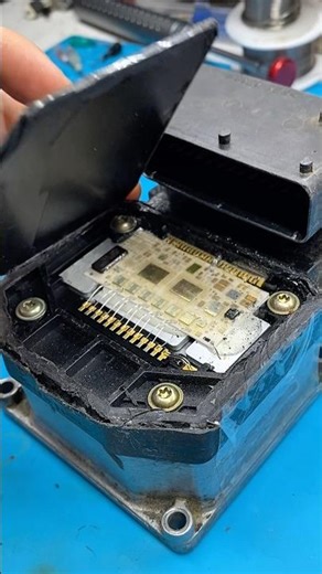 Bosch 5.3 ABS unit repair for a Passat B5+