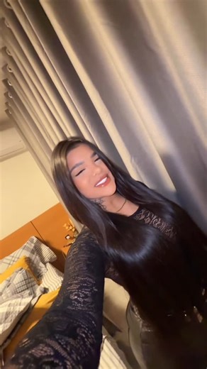 Jessica Soares on Instagram: "Essa vira trend 🙆🏻‍♀️😜 #viralpost #reels #explore"