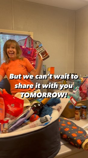 1.2K views · 11 reactions | What does the PAWS Atlanta office look like the day before Party for the PAWS? CHAOTIC!  See you tomorrow! Link in bio for tickets, auction, and more ⬆️⬆️ | PAWS Atlanta | Facebook