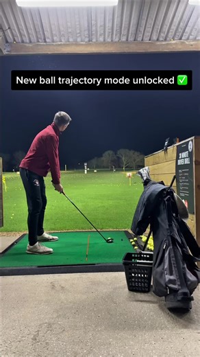 📈 Keeping the swing going here pre-Xmas with the Titliest TSi3 3 wood from @nearlynewgolfclubs Tough playing this time of year in the cold and wet. I am still plugging away with course 24/50 in the Scratch 50 Challenge coming up. Hoping Santa is kind and gives me plenty of birdies early ahead of Xmas. #golf #golfswing #golfchallenge