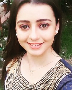 CHAAHAT MANI PANDEY (@chahatpandey_official) • Instagram photos and videos