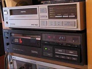 SONY CDP-101 - the first CD Player (1982 - 1984)