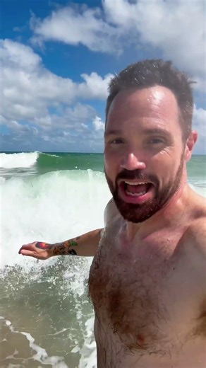 “Shine on Me” hanging with my wife and my HP #nateamor #shineonme #ocean #sunshine #beach