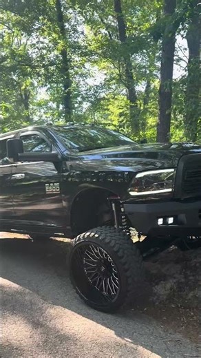 Breaking in the ‪@RoughCountryTV‬ 4.5-6” coilover conversation upgrade kit #staticstance #shortsfeed