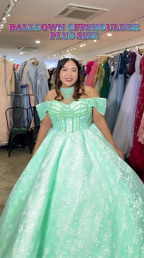 Ballgown Offshoulder para Tallas Grandes: Elegancia y Estilo