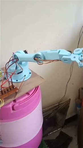6DOF Robotic Arm Using Arduino #shortvideo #trend #robot #arduinoproject #electronic #dfrobot