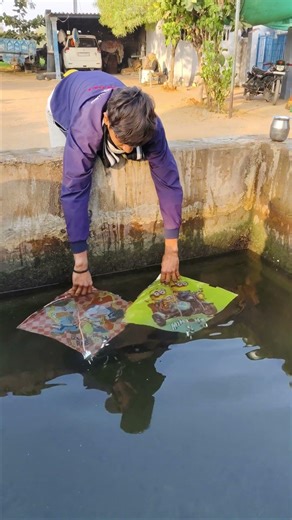 bhai ne 2 kite ka water testing kiya 😅😇 amezing kite 🪁😅