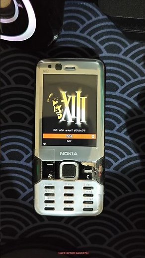 POV: PLAYING XIII ON NOKIA N82 (J2ME)
