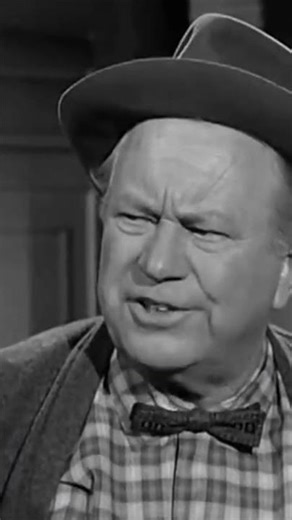 From charming admiration to instant chaos over... an eye measurement? You won't believe the trigg...