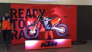 190K views · 3.9K reactions | The covers are off. KTM unveil their 2017 EXC enduro model range | enduro21.com | Facebook