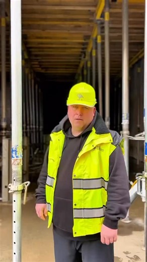 11 reactions | Zdravíme vás po delší době z @michelskeudoli . ‍♂️ Náš stavbyvedoucí Lukáš vám řekne, jak jsme pokročili, a co se momentálně na stavbě děje. Máte na Lukyho nějaké otázky? Napište nám je do komentářů! | Čech & syn stavební společnost, a.s. | Facebook