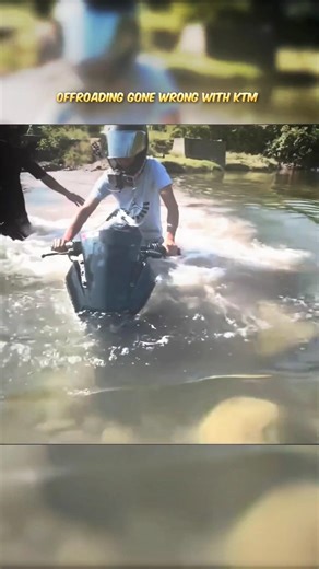 Offroading gone wrong with Ktm Rc 390 | Bike stuck inside the Water #shortvideo