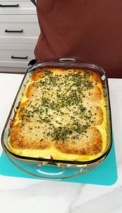 328K views · 2K reactions | A Delicious All In One Breakfast! Danny N shows how to make everything you crave in one bite, using sausage patties, eggs, seasonings, chopped spinach, chopped onions, bell peppers, shredded cheese and hash browns. | Danny N’s Kitchen | Facebook