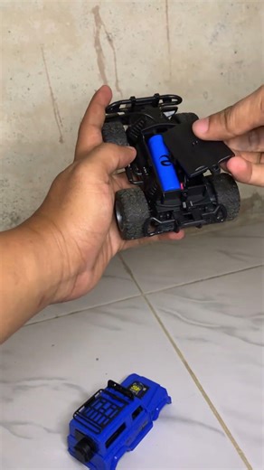 Quick Tutorial: Installing a Battery in Your New RC Car #shorts #subscribe #toys #shortvideo