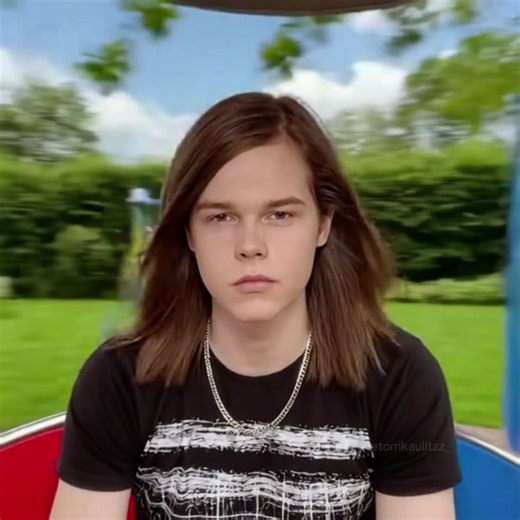 Army Dreamers: Tokio Hotel's Latest Trend