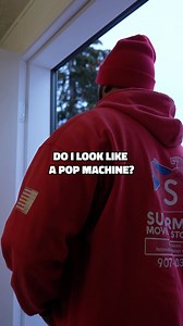 💧 or 🥤 Full Video Link In Bio 💪 Day In The Life Of An Alaskan Mover 💪 #movers #movingday #movingcompany #alaskanmovers #anchoragemovers #superman #supermanmoving #supermanmovingandstorage #alaska #alaskan #anchorage #anchoragealaska #trendingreels #trending #explorepage #explore | Superman Moving & Storage, LLC