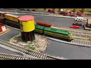 Running my 901-903 Micro Trains Western Pacific EMD-FT Locomotives and Review
