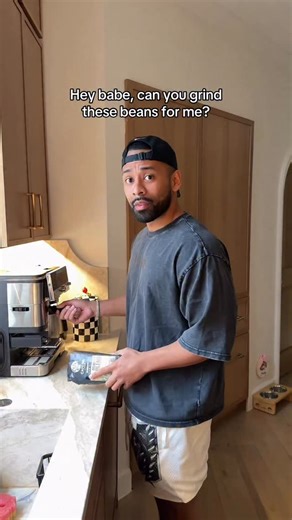 STEPHANIE PENA on Instagram: "No prob!! Rosy and John dropping 1.28 at 11am cst!!💌"