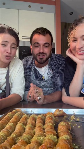 Réponse à @Quizz Time 💡 comment on dit « bon appétit » en arabe ??? @Mère & Fille #degustation #cuisine #reponsecommentaire