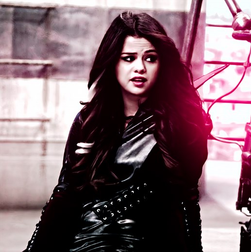 Alex Russo vs. Alex: Wizards of Waverly Place Edit