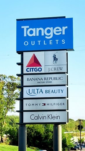 Midwest Sign Company on Instagram: "Out with the old, in with the BOLD! Big signs…big impact, here @tangeroutletsgrandrapids ! ~Our team here at Midwest Sign Company, has worked together to design, fabricate, and install this brand new Tanger sign with precision and care. We are proud to bring quality signage to life, that stands out day and night. . . #midwestsignco #signageexperts #qualityineverydetail #signinstallation #tangerstyle #freshnewlook #newseasonnewsign"