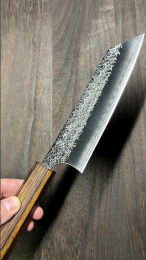 Yoshimi Kato R2 Minamo R2 Hammered Bunka Knife 170mm with Urushi Lacquered Oak Handle